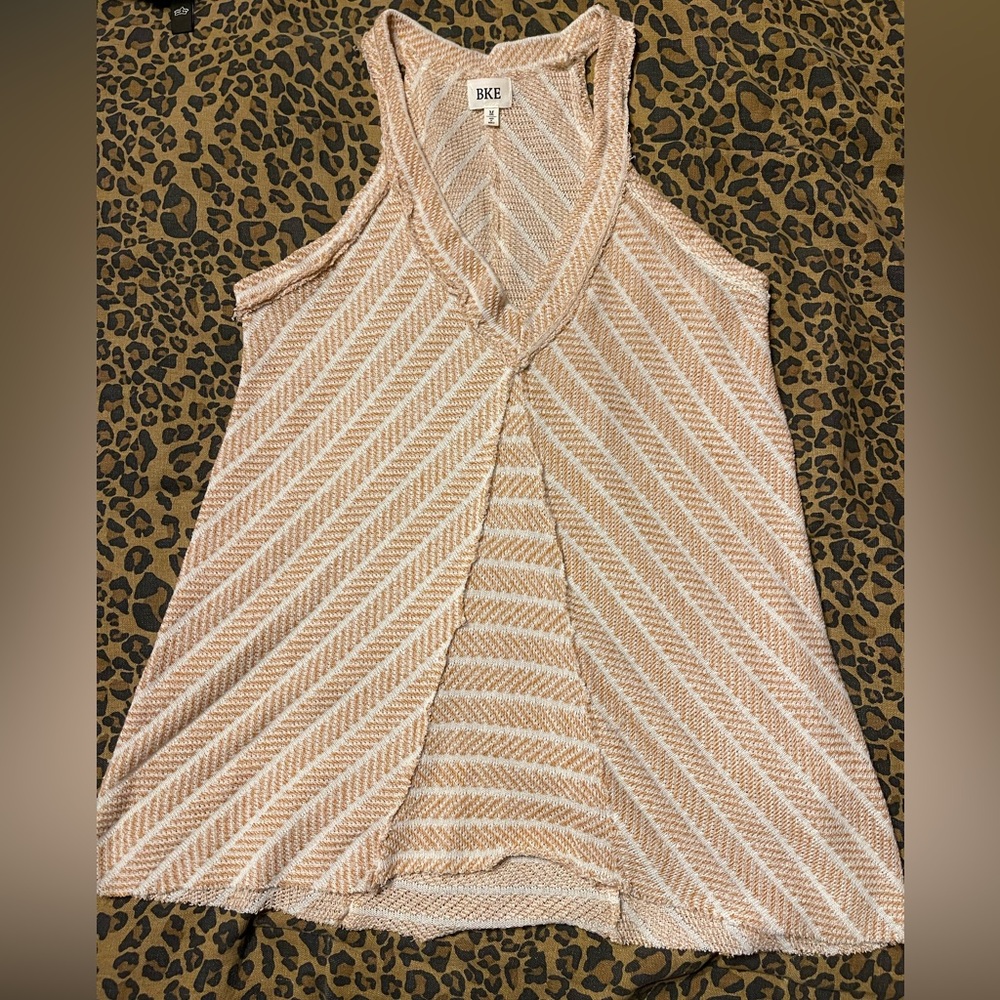 Buckle BKE Tank